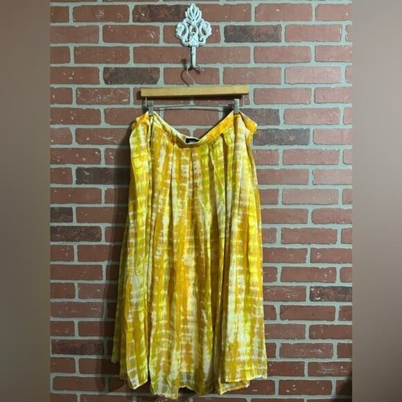 Who What Wear Yellow Pleated Midi Skirt - 22W - Picture 3 of 7